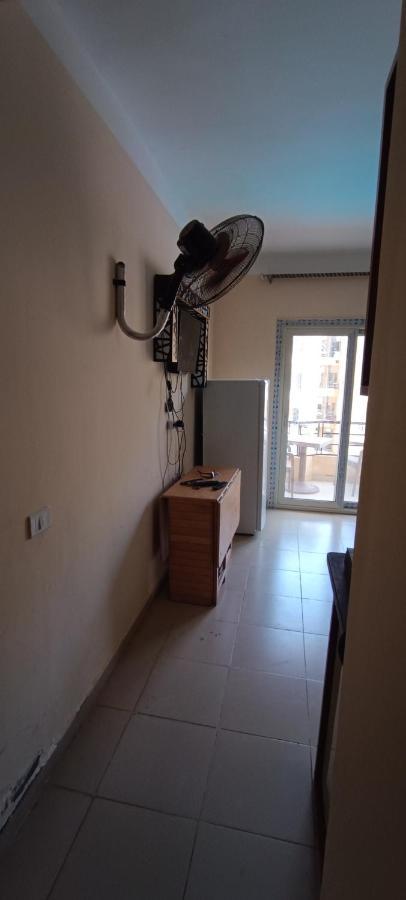 Shalihat Fndkia Llaaelat Bmntja Rital Vio Alsahl Alshmala Apartment El Alamein Exterior photo